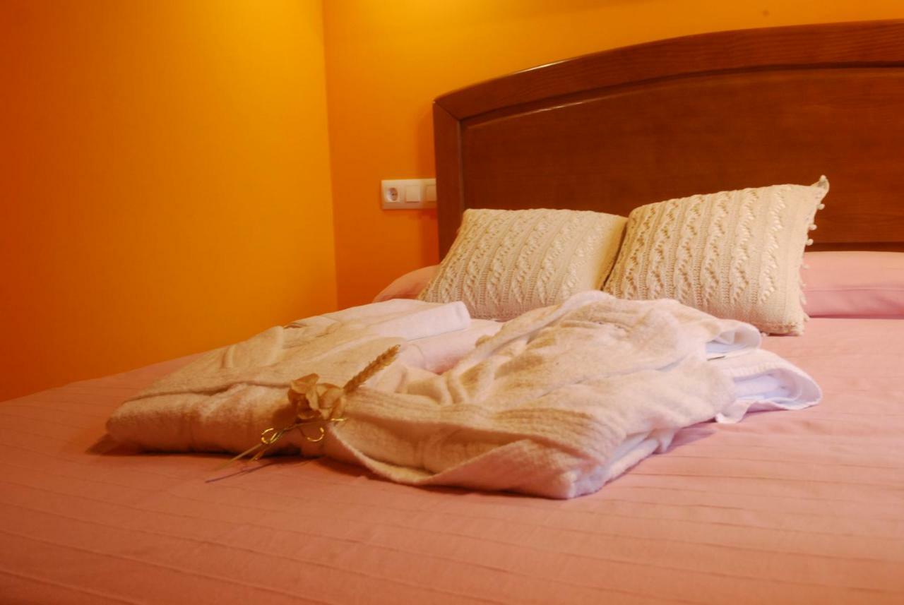 Isabel Artemis Es Apartment San Tirso de Abres Ngoại thất bức ảnh